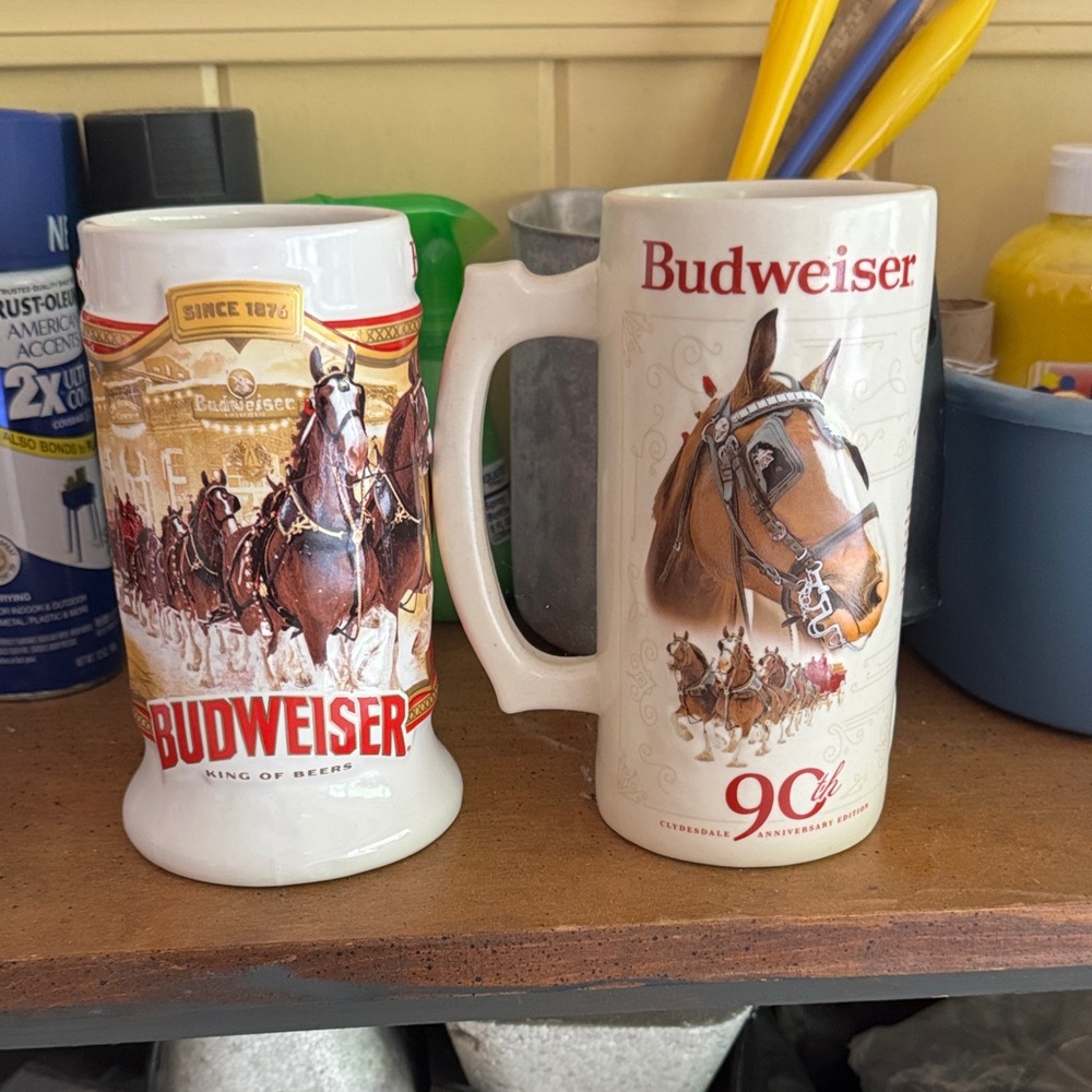 Budweiser Collector Stein Mug with Clydesdale Artwork - Red & White - Picture 2 of 3